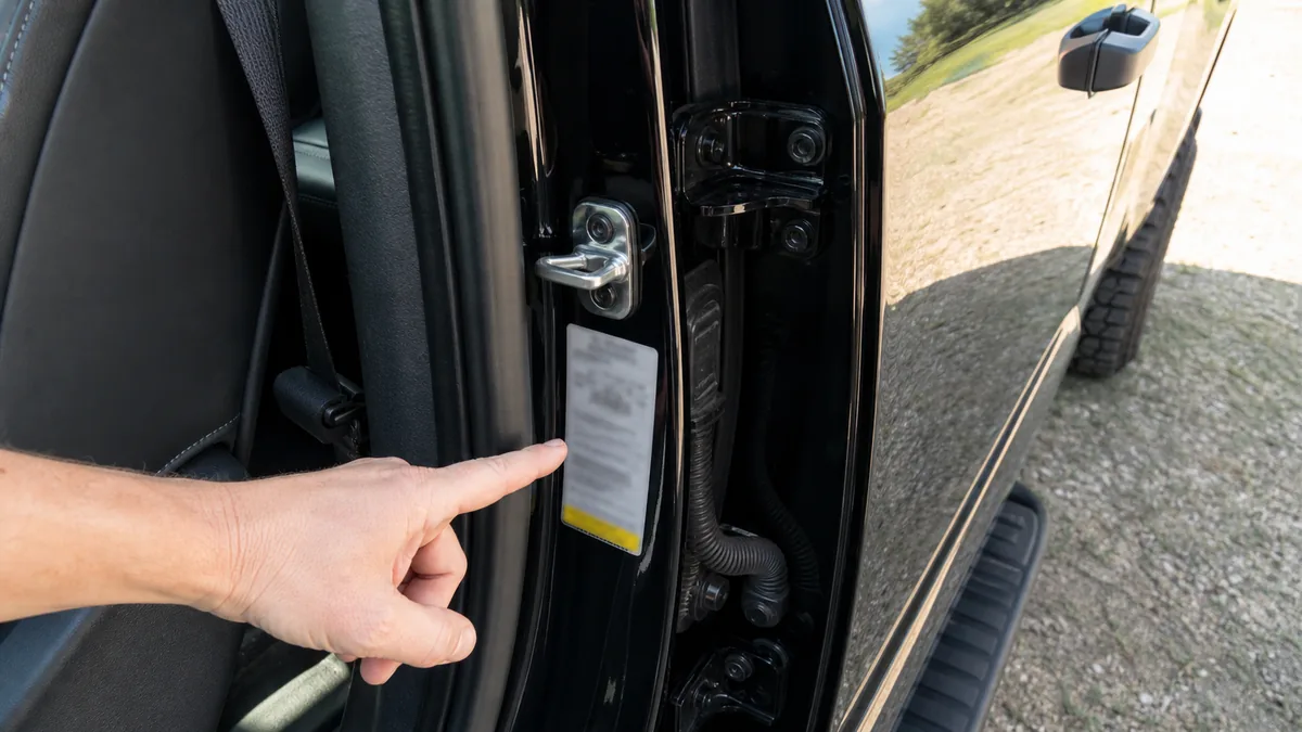 Chevrolet Silverado payload sticker check - Chevrolet Silverado 1500