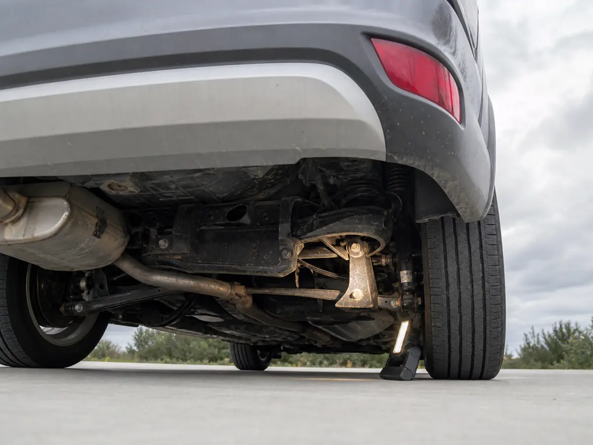 Rear axle mounting area inspected on a three-row SUV - Ford Explorer
