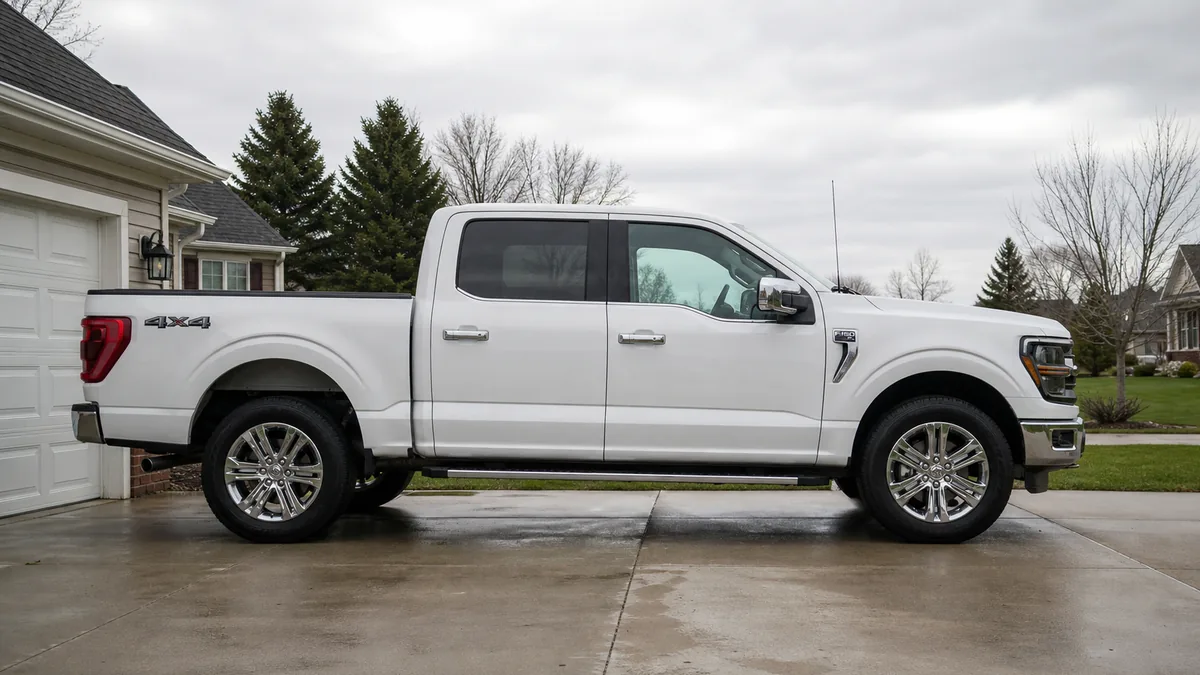 Ford F-150 SuperCrew side profile showing cab and bed length