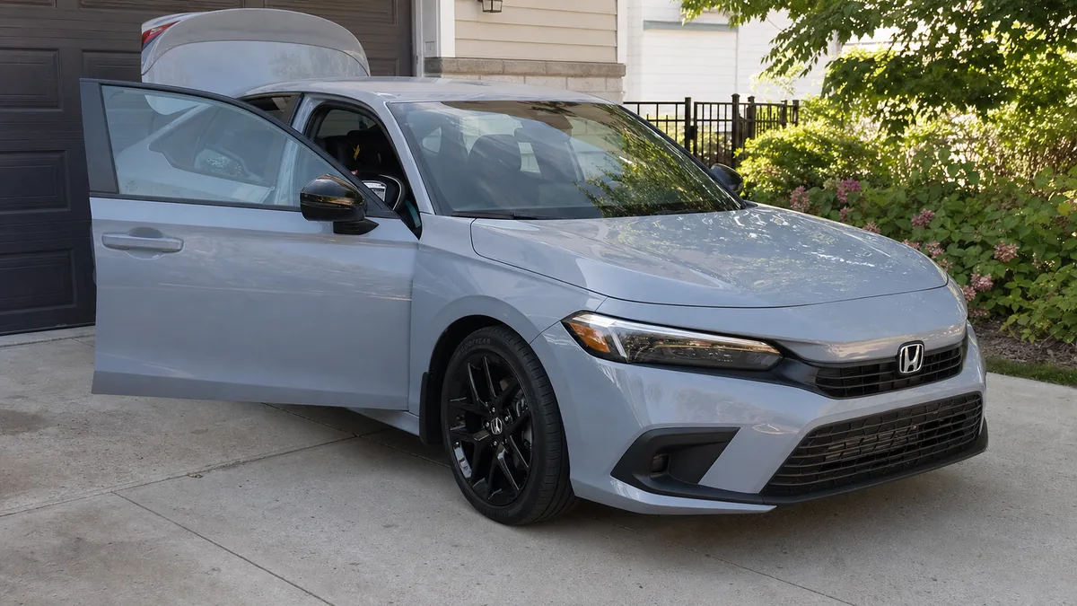Honda Civic daily-use parking check - Honda Civic