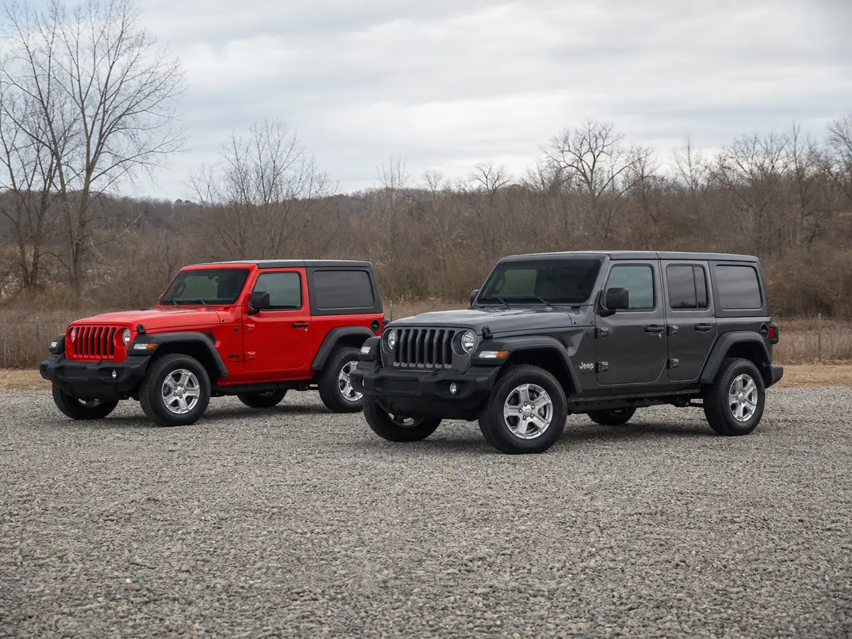 Two-door and four-door Jeep Wrangler size and cargo comparison - Jeep Wrangler