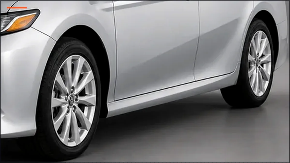 Toyota Camry wheel and body detail