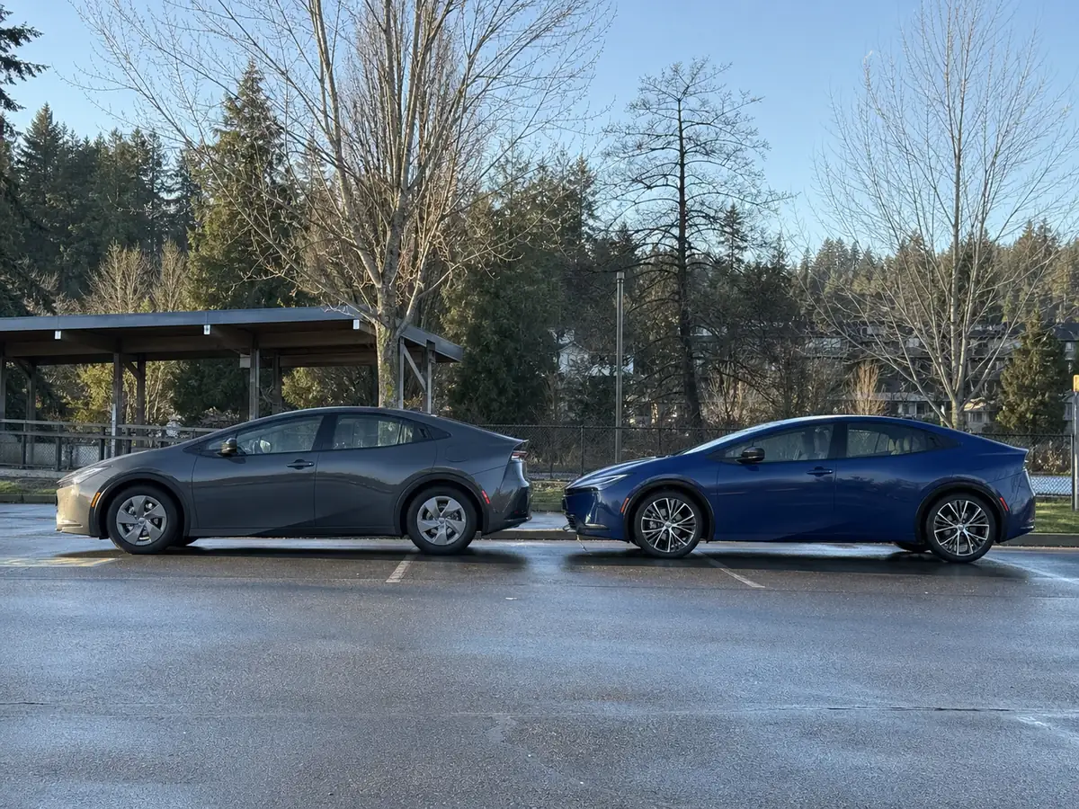 Toyota Prius LE and Limited wheel and trim comparison - Toyota Prius